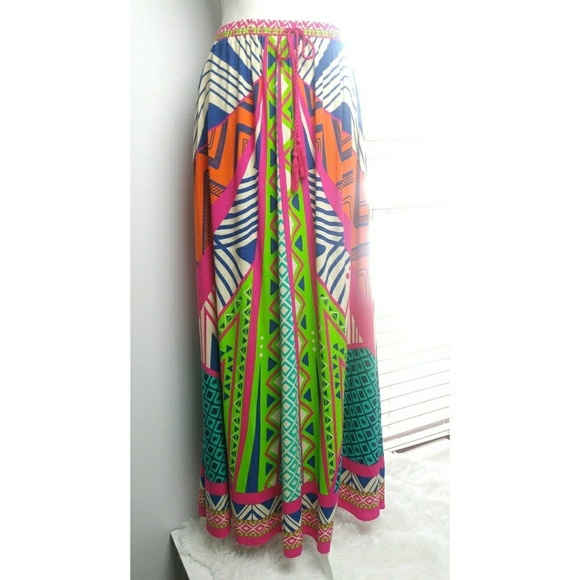 Flying Tomato Dresses & Skirts - Flying Tomato Maxi Skirt SZ S Abstract Nordstrom